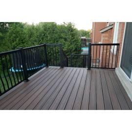 Deck Builder in Toronto